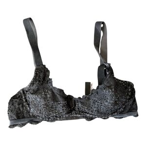 VS Black Lace Underwire Bra - Women's Intimates | 32C